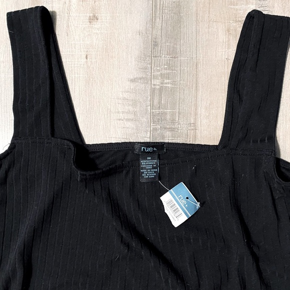 NWT-RUE BLACK TANK TOP - Picture 3 of 4